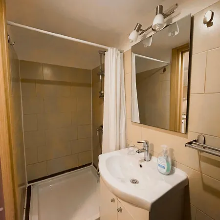 Ricardo, Apartament